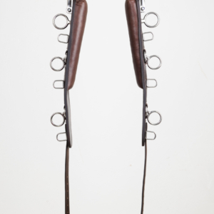 alt="Tömkörningsdäckel A.E. med ringbåge i mörkbrunt läder"